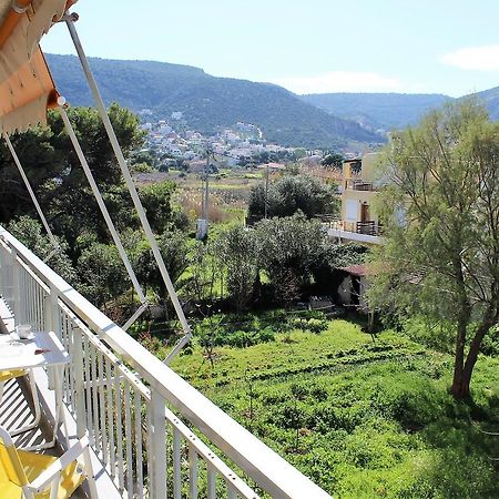 Apartment Sea View In Front Of The Beach Of Agia Marina Pórto Ráfti Eksteriør bilde